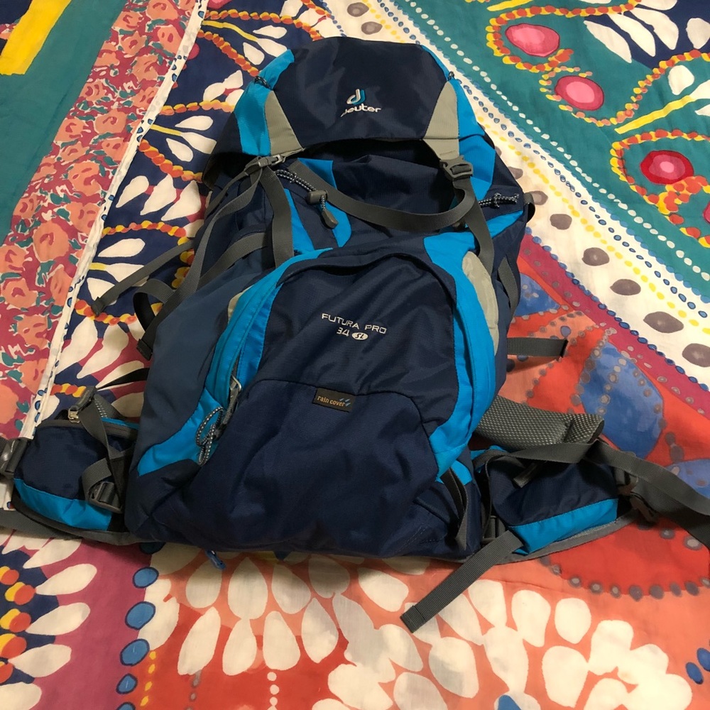Backpacking backpack (34L)